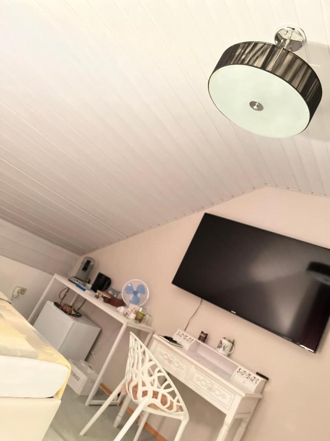 Zimmer Zum Wohlfuehlen Eching  ภายนอก รูปภาพ