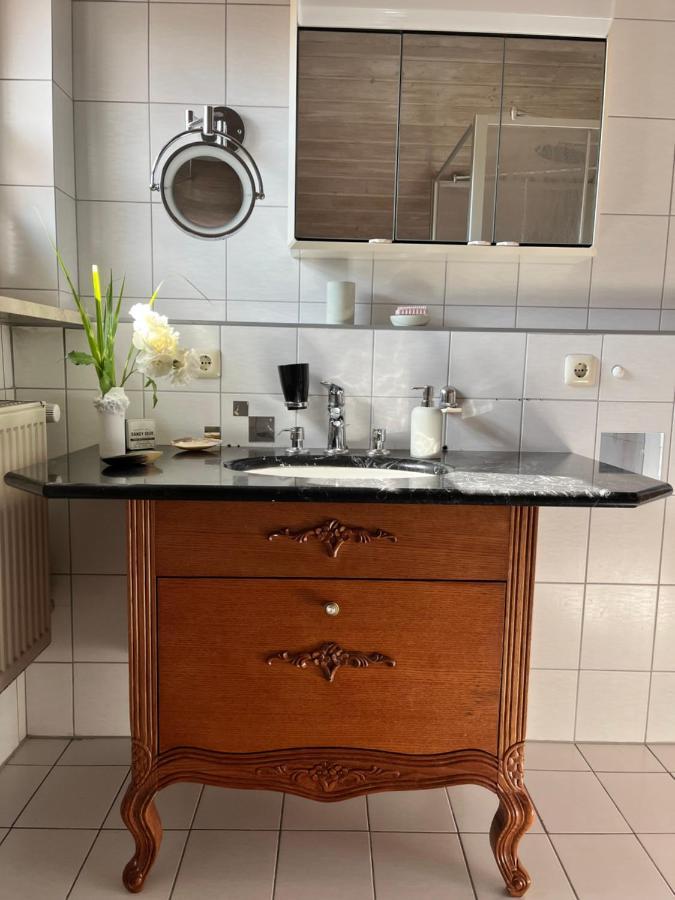 Zimmer Zum Wohlfuehlen Eching  ภายนอก รูปภาพ