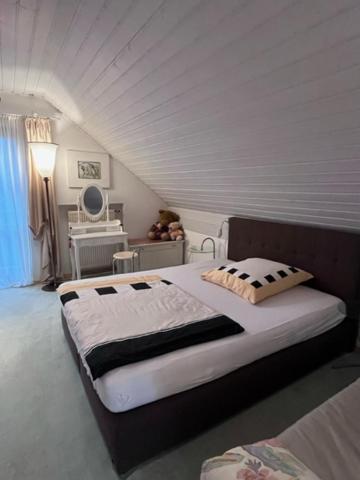 Zimmer Zum Wohlfuehlen Eching  ภายนอก รูปภาพ