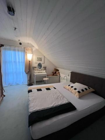 Zimmer Zum Wohlfuehlen Eching  ภายนอก รูปภาพ